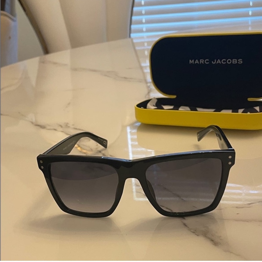 Marc Jacobs Black Sunglasses
